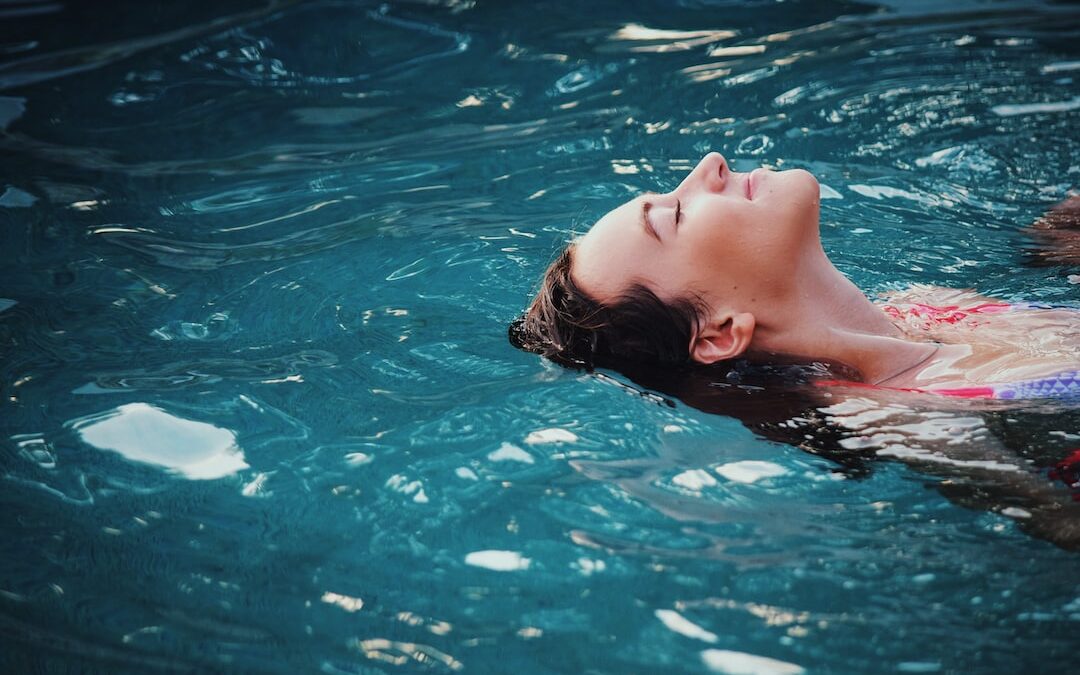 Beat the Heat (and the Chill!): The Magic of Pool Heaters with Chiller Options